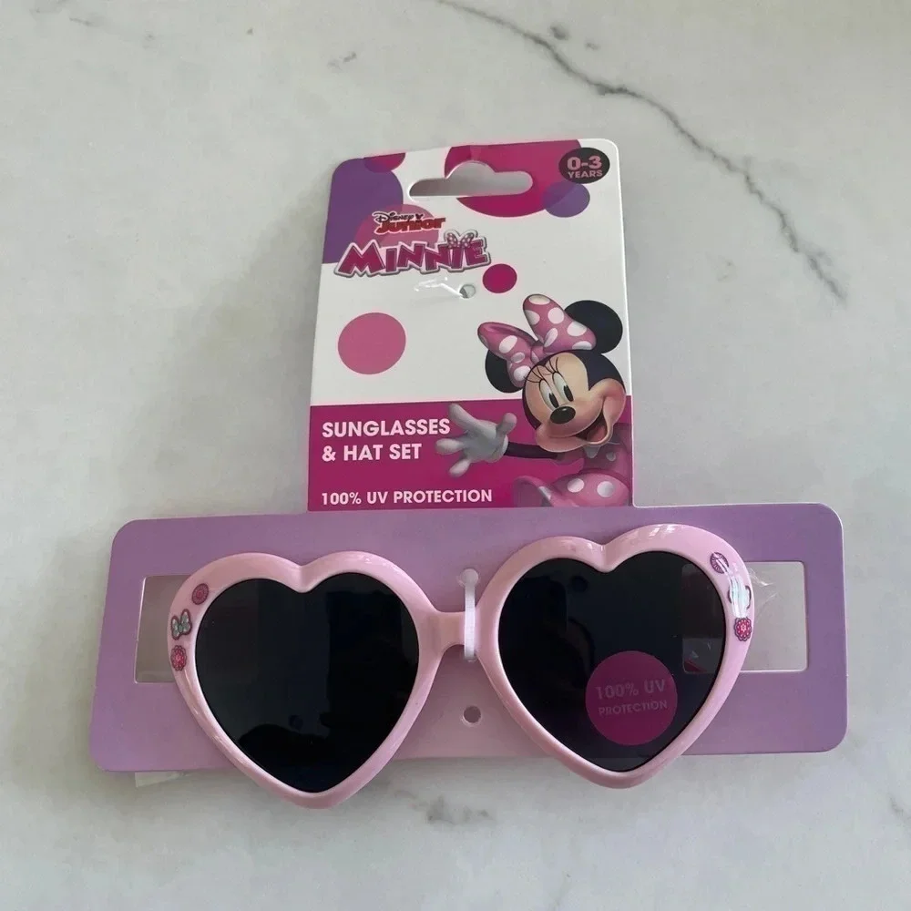 Minnie Mouse sunglasses